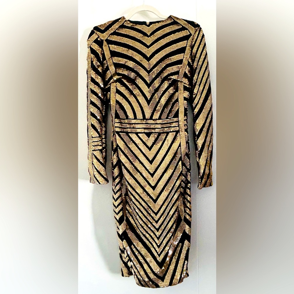 Elegant Black and Gold Patterned Dress